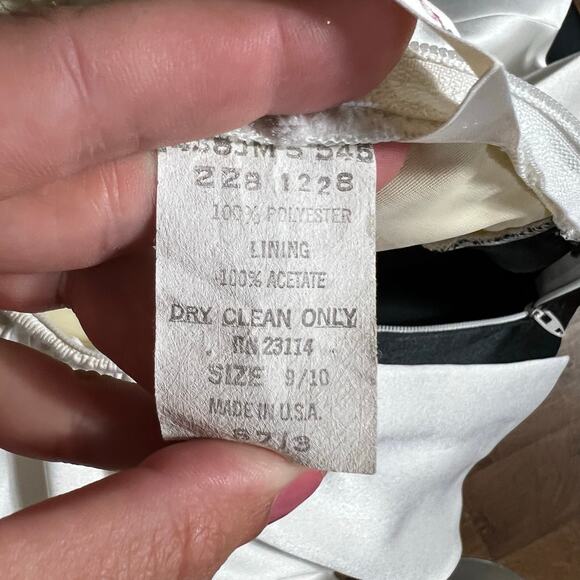 Vintage JCPenney White Satin Peplum Top Rhinestone Bow Size 9 10 - Picture 7 of 16